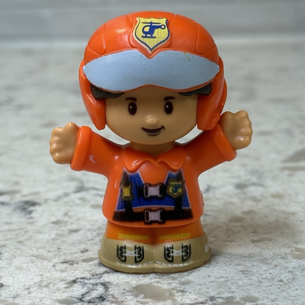 Fisher Price Little People Pilot Louis Orange Flight Suit Helmet FGX52 2016 2019